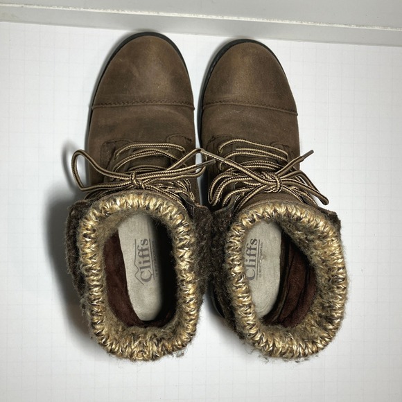 Cliffs by White Mountain Women's Brown Faux Suede Knit Cuff Lace Up Boots Sz 6.5 - Picture 11 of 13